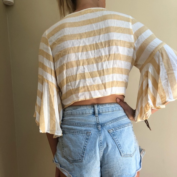 Pacsun front tie crop top - Picture 2 of 4